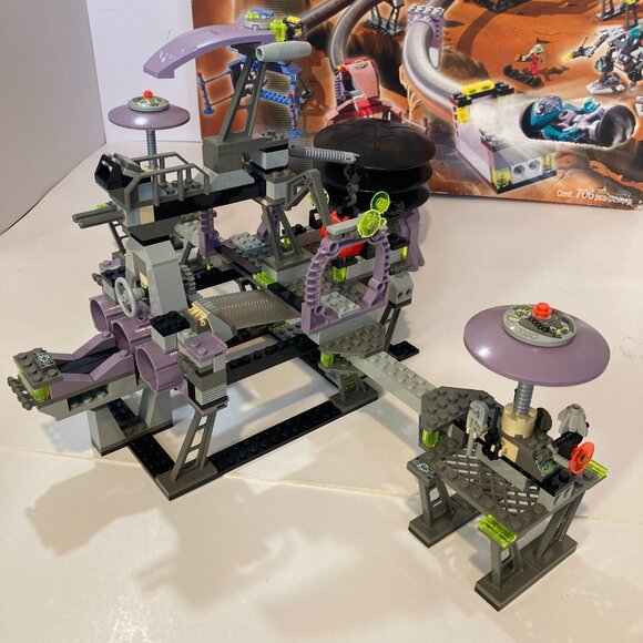 LEGO Life On Mars Aero Tube Hangar Set 7317 Complete With Box + Manual - Picture 14 of 16